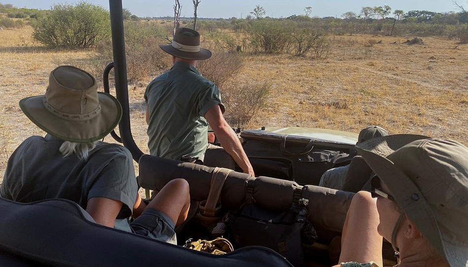 Auf Pirschfahrt im Hwange National Park
