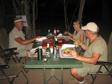 B&B Dinner im Kapula South Camp