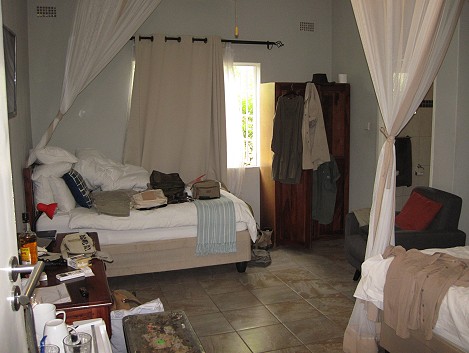 Dreibettzimmer, Dzimbahwe Guest House und Lodge - Victoria Falls