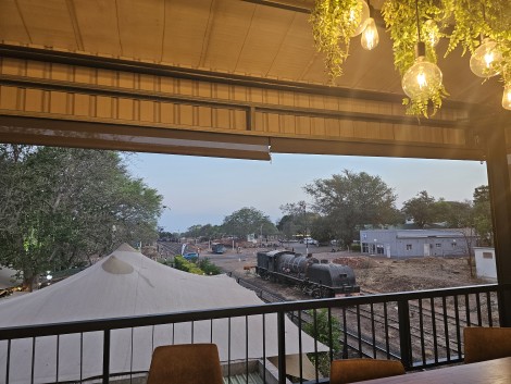 Vic Falls Gin Destilleri, Three Monkeys