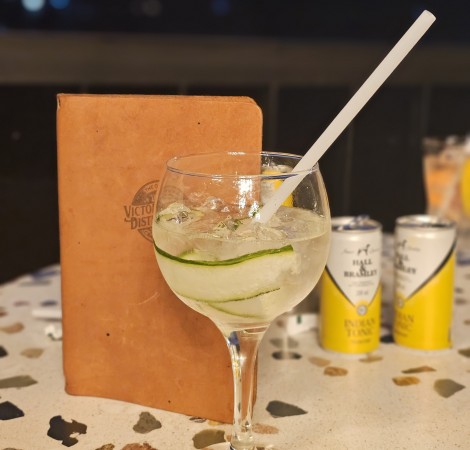 Vic Falls Gin Destilleri, Three Monkeys