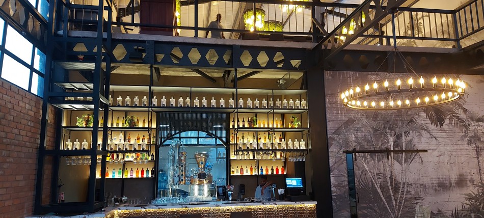 Vic Falls Gin Destilleri, Three Monkeys