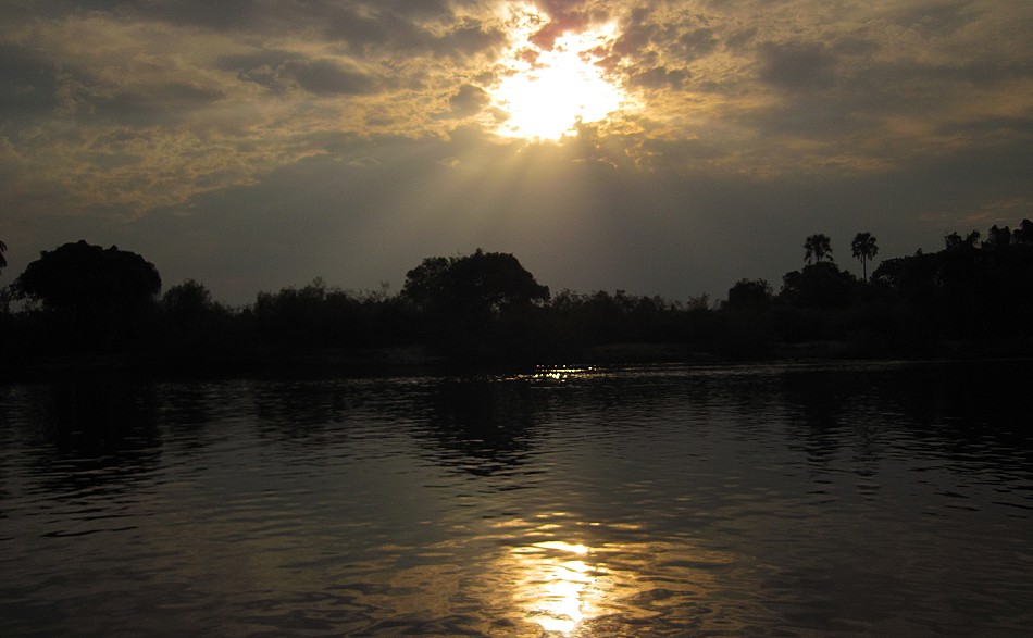 Ra Ikane - Zambesi Sundowner Cruise - Victoria Falls