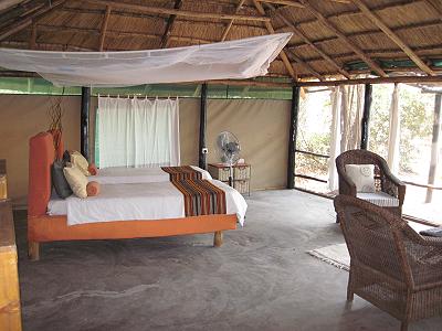 Vundu Camp - Mana Pool National Park