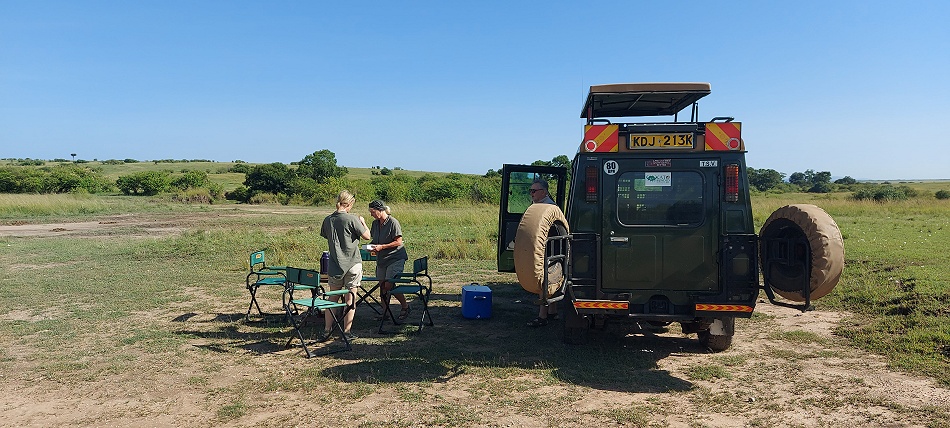 Buschfrühstück in der Masai Mara