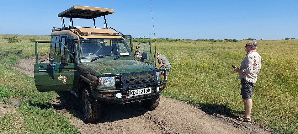 Land Cruiser im Schlammloch