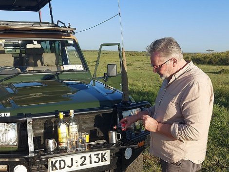 Sundowner in der Masai Mara