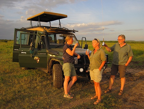 Sundowner in der Masai Mara