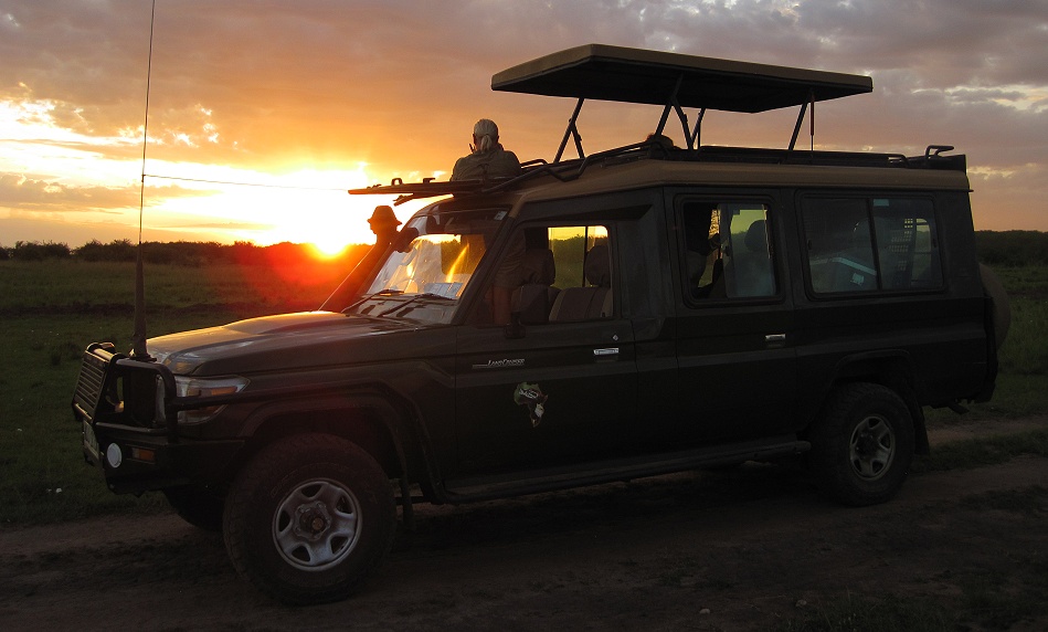 Sonnenuntergang in der Masai Mara