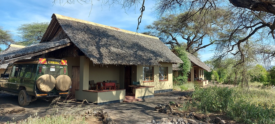 Kitani Bandas _ Severin Camp - Tsavo West National Park