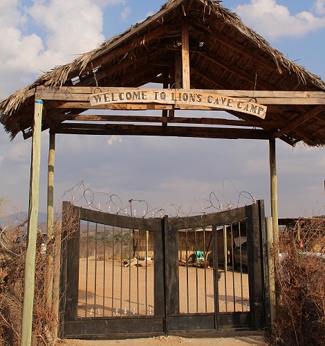 Lions Cave Camp - Archers Post - Samburu