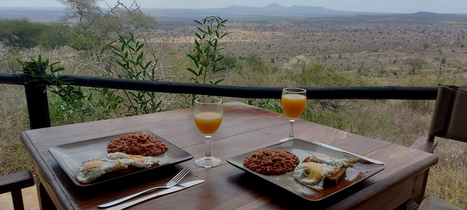 sp&auml;tes Fr&uuml;hst&uuml;ck im Leopards Lair Cottages