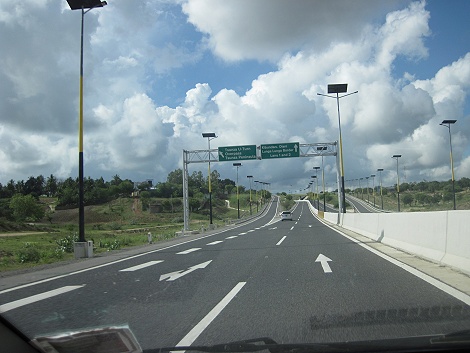zum ersten Mal &uuml;ber die neue Br&uuml;cke von Mombasa nach Likoni bzw. an die S&uuml;dk&uuml;ste
