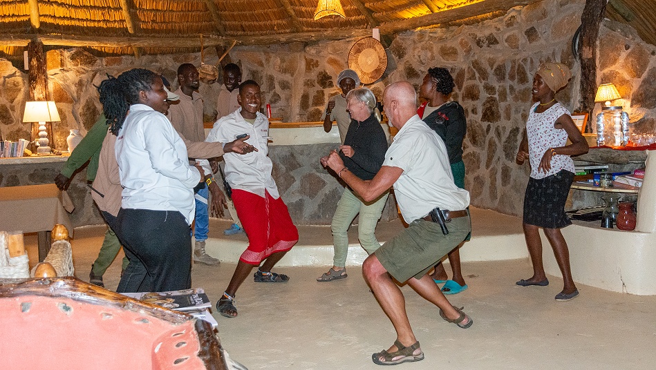 kleine Geburtstagsrunde im Ol Gaboli Camp