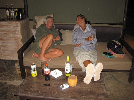 Abends am Soroi Leopards Lair Cottages