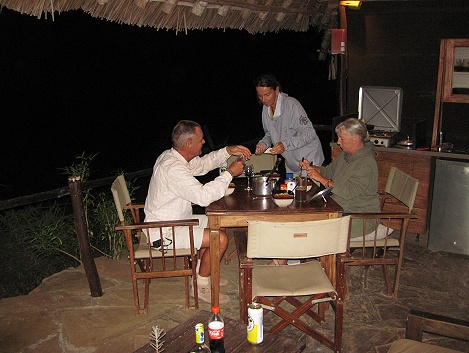 Abends am Soroi Leopards Lair Cottages