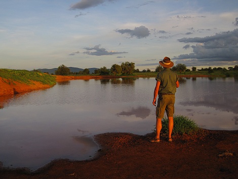 Sundowner in der Wildnis des Lumo Reservates