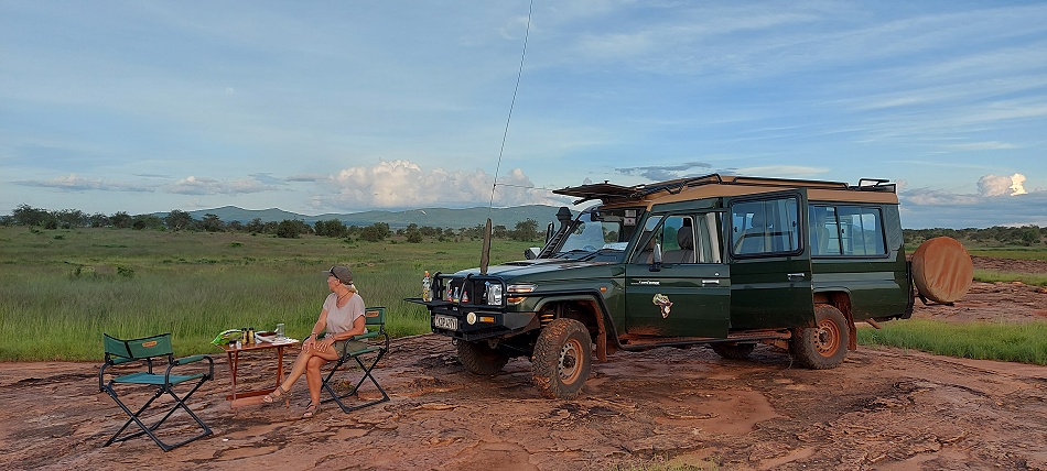 Sundowner und Snacks am Lions Rock