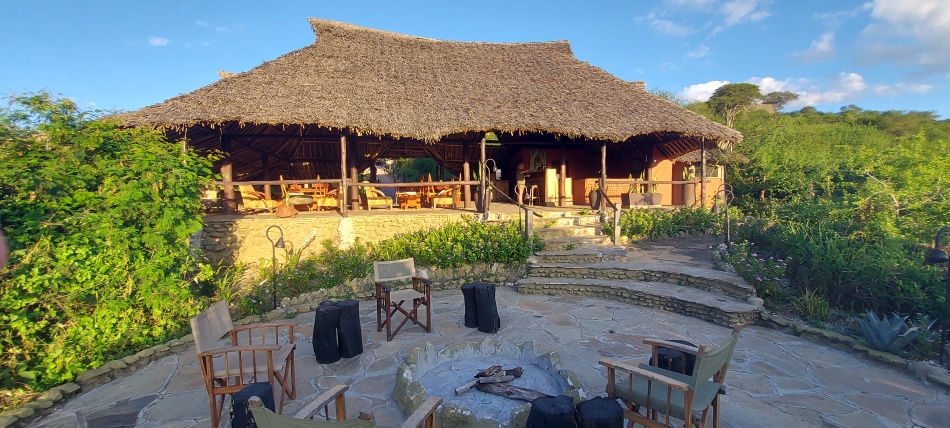 gem&uuml;tlicher Sundowner am Soroi Leopards Lair Cottges