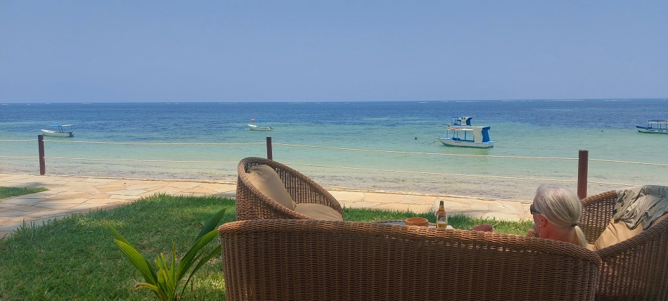 Mombasa - Serena Hotel / Shanzu Beach - Kenya North Coast