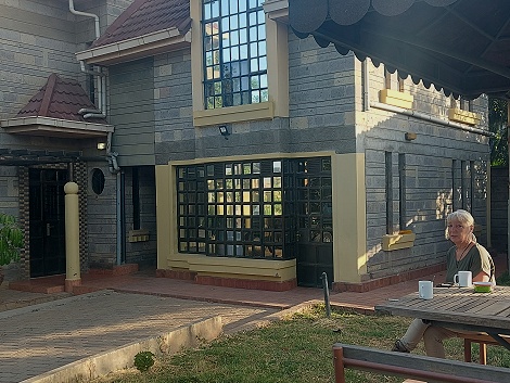 Eshborn House B&B - Nairobi